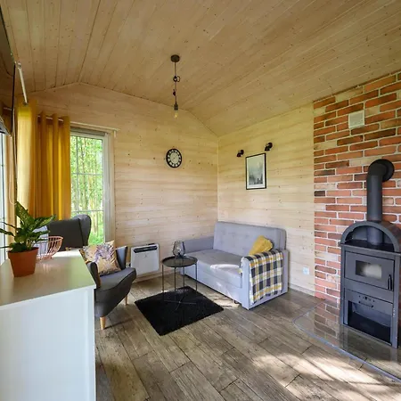 Дом отдыха Comfortable No 2b With A Fireplace Дарлово